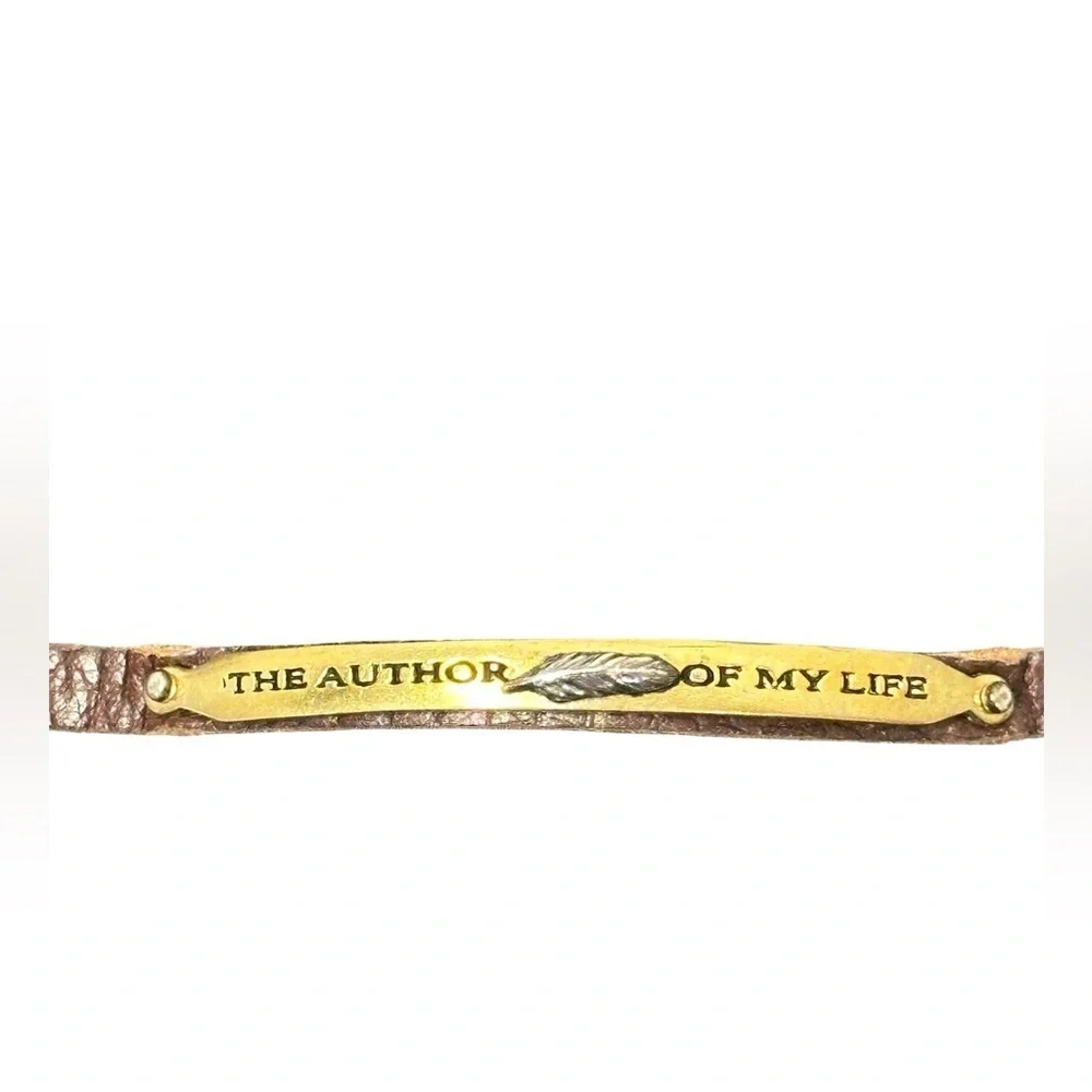 Brown Leather Bracelet with Gold Plate – “Author of My Life” Adjustable